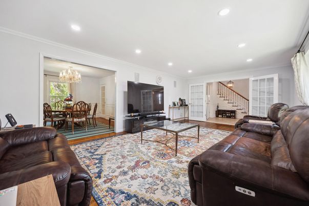 Chandelier, Dining room, Interior, Living room, Recessed Lighting, Wood Texture Flooring