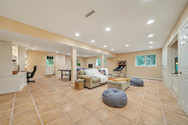 Fitness Equipment, Game Room, Interior, Recessed Lighting