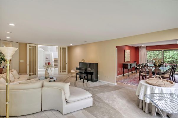 Dining room, Interior, Living room, Piano, Recessed Lighting