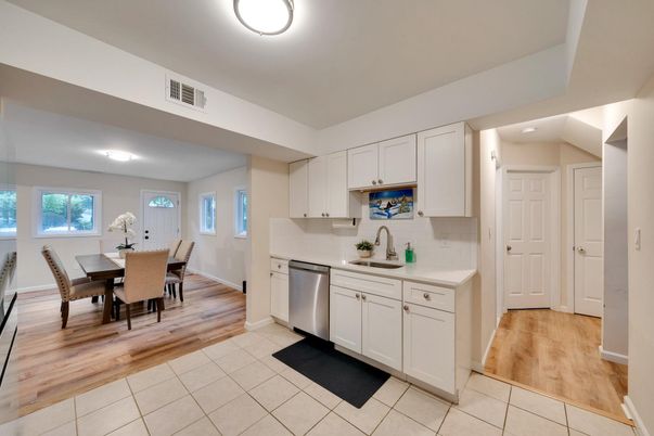 Dining room, Interior, Kitchen, Recessed Lighting, Wood Texture Flooring