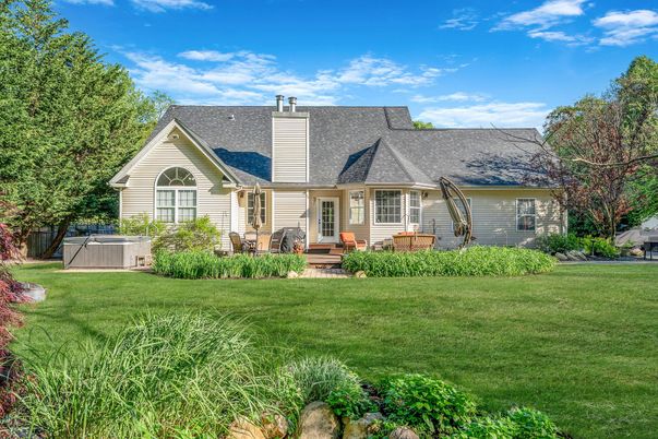 Backyard, Exterior, Hot Tub