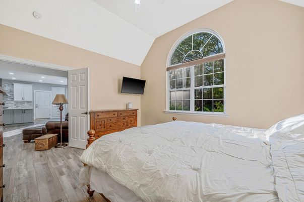 Bedroom, Interior, Kitchen, Recessed Lighting, Wood Texture Flooring