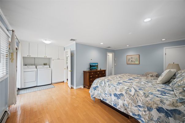 Bedroom, Interior, Recessed Lighting, Washer, Wood Texture Flooring