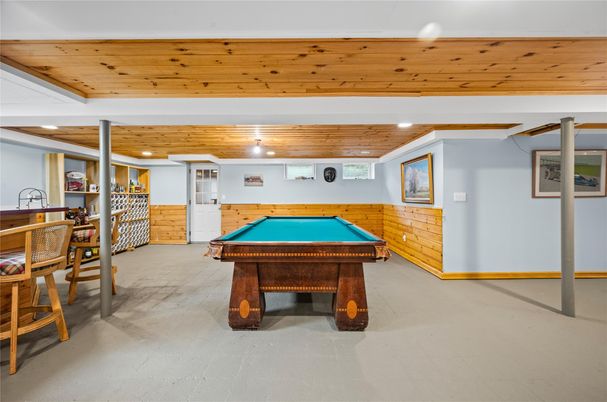 Billiard Table, Game Room, Interior, Wooden Ceilings, Wooden Walls