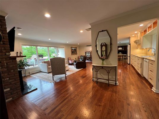 Interior, Kitchen, Living room, Recessed Lighting, Wood Texture Flooring