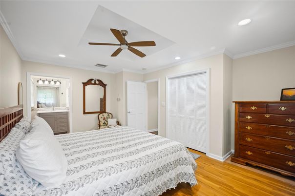 Bedroom, Interior, Recessed Lighting, Wood Texture Flooring