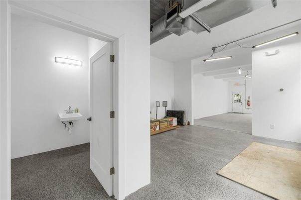 Garage, Interior