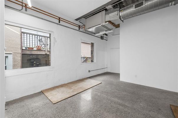 Garage, Interior