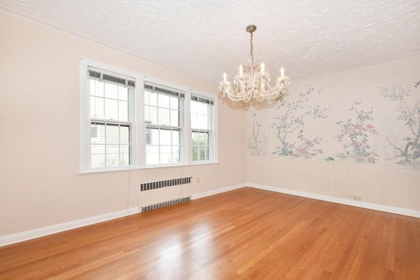 Chandelier, Empty room, Interior, Wood Texture Flooring