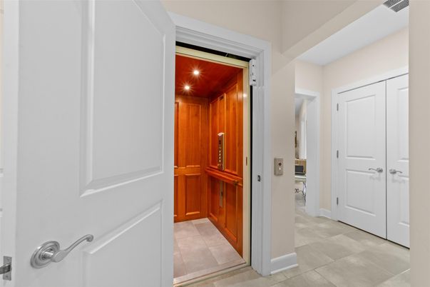 Elevator, Interior, Recessed Lighting, Sauna Room