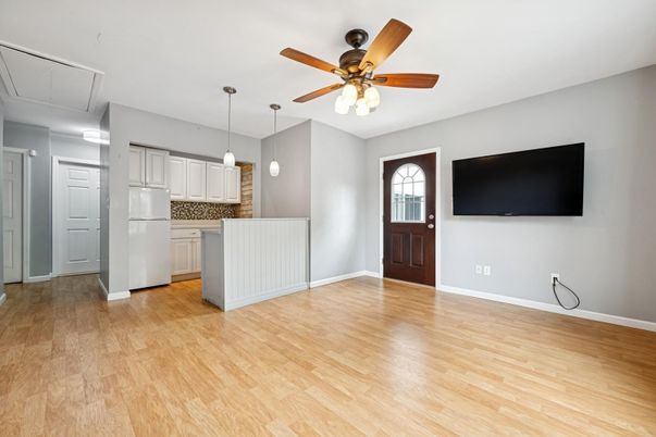 Interior, Kitchen, Pendant Lights, Wood Texture Flooring