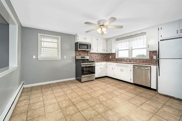 Interior, Kitchen, Stainless Steel Appliances