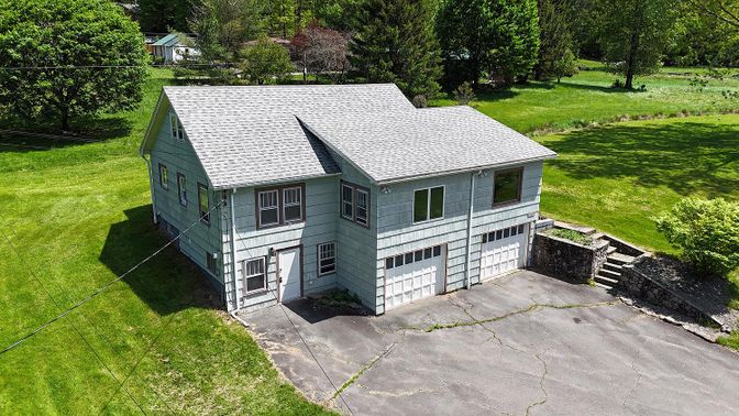 Exterior, Drone