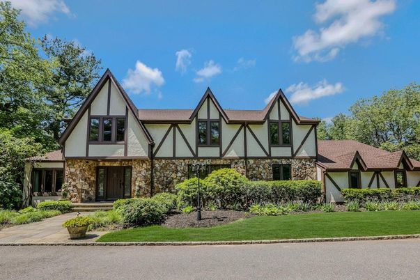 Exterior, Facade, Tudor Revival