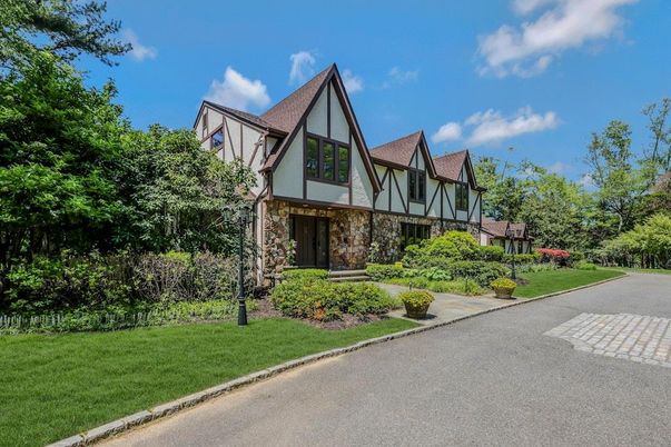 Exterior, Facade, Tudor Revival