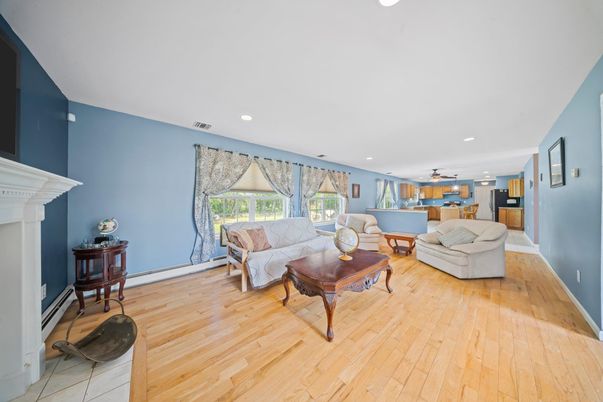 Fireplace, Interior, Living room, Pendant Lights, Recessed Lighting, Wood Texture Flooring