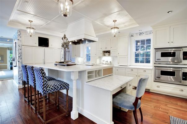 Chandelier, Interior, Kitchen, Pendant Lights, Recessed Lighting, Stainless Steel Appliances, Wood Texture Flooring