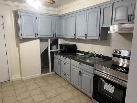 Interior, Kitchen, Stainless Steel Appliances