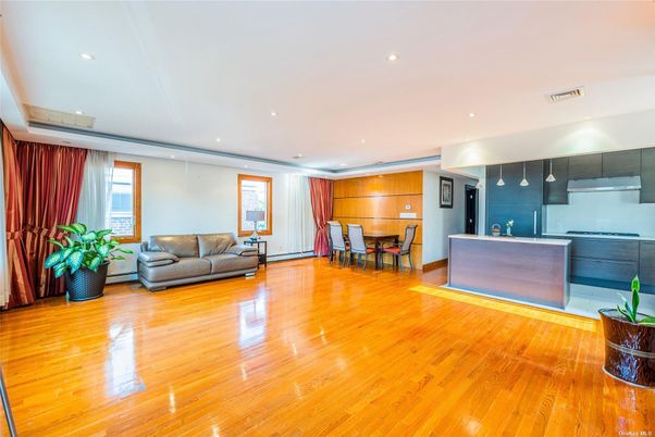 Dining room, Interior, Kitchen, Living room, Recessed Lighting, Wood Texture Flooring