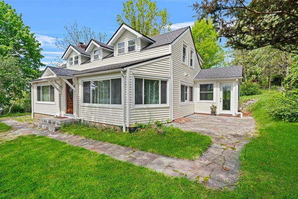 Exterior, Facade, Cape Cod