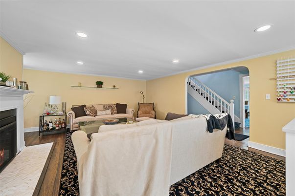 Bedroom, Fireplace, Interior, Recessed Lighting, Wood Texture Flooring