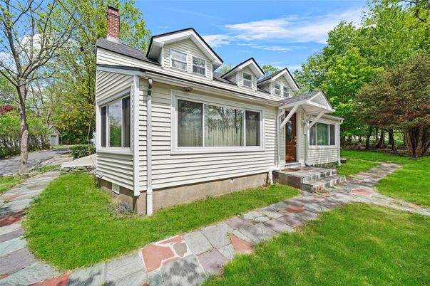 Exterior, Facade, Cape Cod