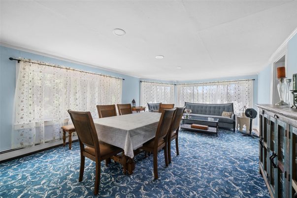 Dining room, Interior, Recessed Lighting