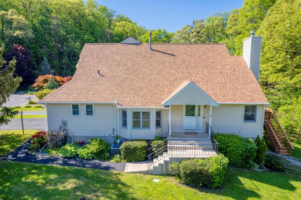 Exterior, Facade, Cape Cod
