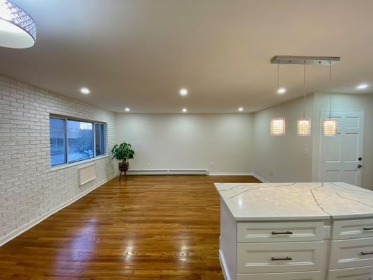 Interior, Pendant Lights, Recessed Lighting, Wood Texture Flooring