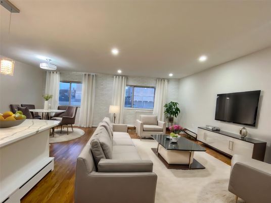 Dining room, Interior, Living room, Pendant Lights, Recessed Lighting, Wood Texture Flooring