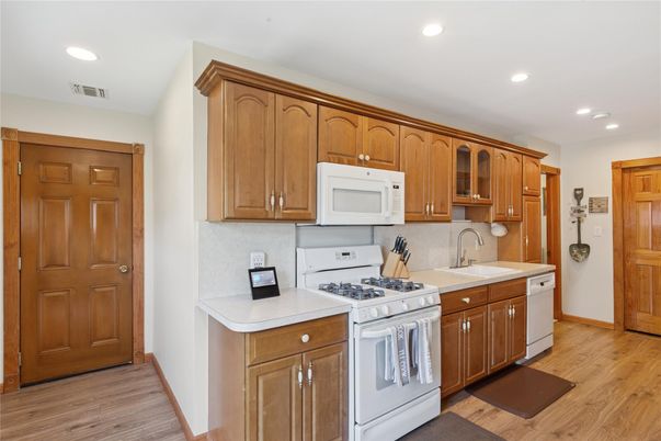 Interior, Kitchen, Recessed Lighting, Wood Texture Flooring