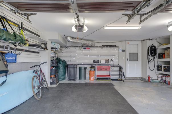 Garage, Interior