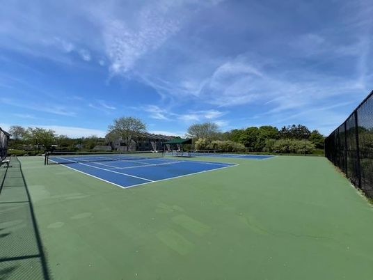 Exterior, Tennis Courts