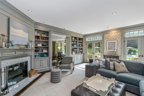Fireplace, Interior, Living room, Recessed Lighting