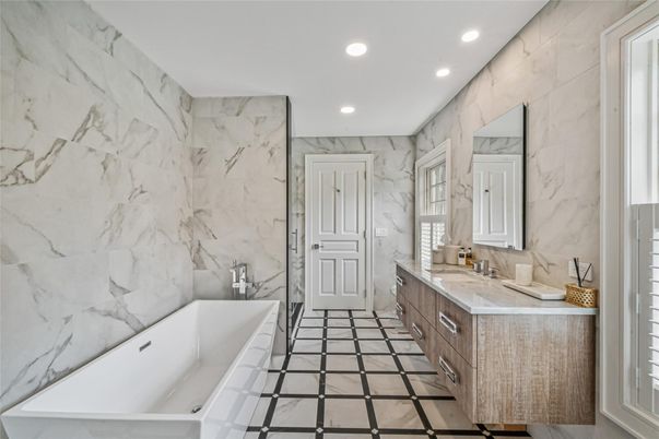 Bathroom, Dual Sink Vanities, Free Standing Baths, Interior, Marble, Marble Walls, Recessed Lighting