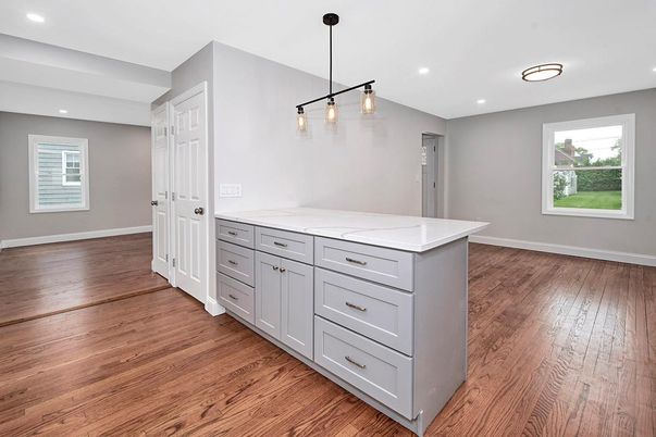 Interior, Pendant Lights, Recessed Lighting, Wood Texture Flooring
