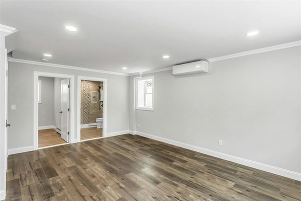 Empty room, Interior, Recessed Lighting, Wood Texture Flooring