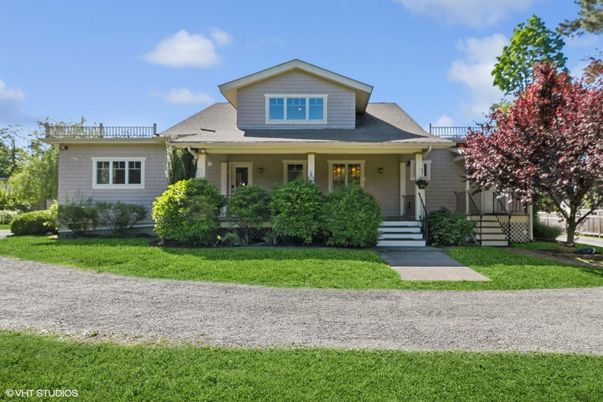 Exterior, Facade, American Craftsman