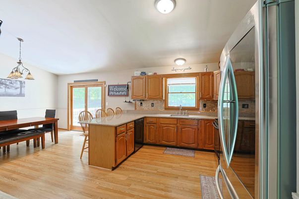 Dining room, Interior, Kitchen, Pendant Lights, Wood Texture Flooring