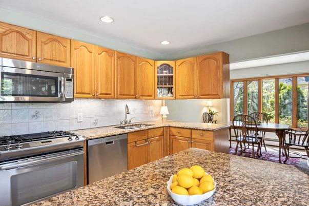 Dining room, Interior, Kitchen, Recessed Lighting, Stainless Steel Appliances