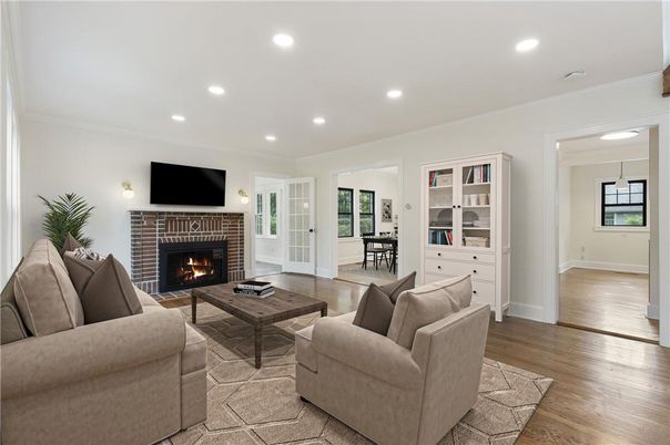 Fireplace, Interior, Living room, Pendant Lights, Recessed Lighting, Wood Texture Flooring