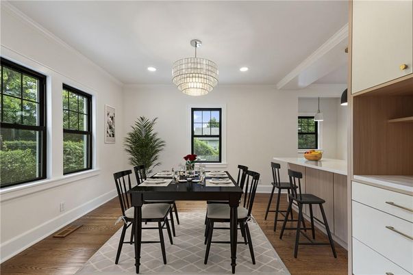 Chandelier, Dining room, Interior, Recessed Lighting, Wood Texture Flooring