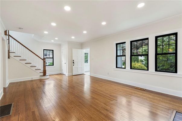 Empty room, Interior, Recessed Lighting, Wood Texture Flooring