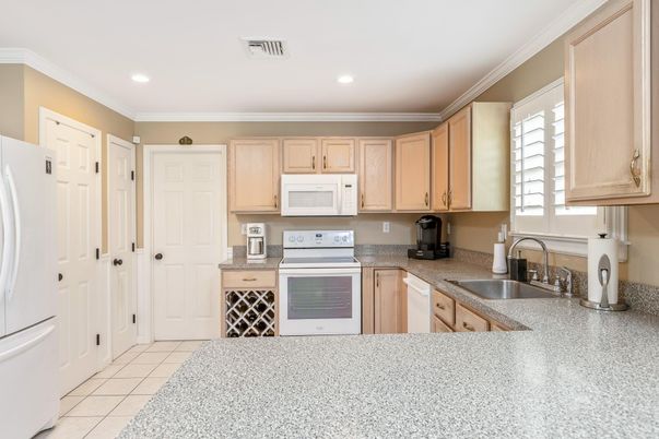 Interior, Kitchen, Recessed Lighting