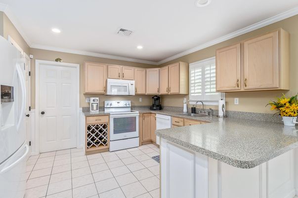Interior, Kitchen, Recessed Lighting