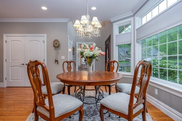 Chandelier, Dining room, Interior, Recessed Lighting, Wood Texture Flooring