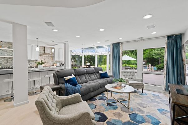 Interior, Kitchen, Living room, Pendant Lights, Recessed Lighting, Wood Texture Flooring
