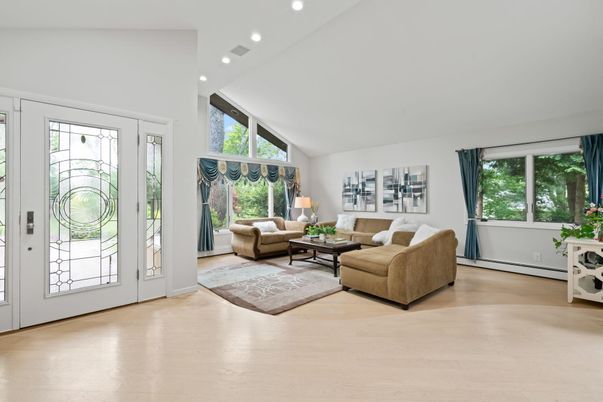 Interior, Living room, Recessed Lighting, Wood Texture Flooring