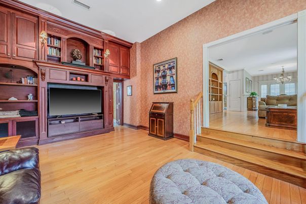 Chandelier, Interior, Recessed Lighting, Wood Texture Flooring