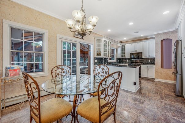 Chandelier, Dining room, Interior, Kitchen, Recessed Lighting